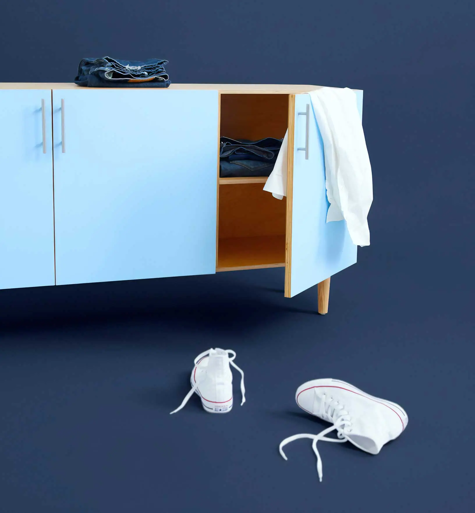 Hanging White Light Hanging White Light